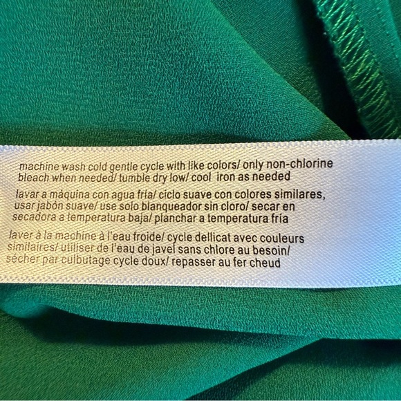 Eloquii | Vibrant Green Blouse with Flare Sleeves | Sz 14 - Picture 8 of 9